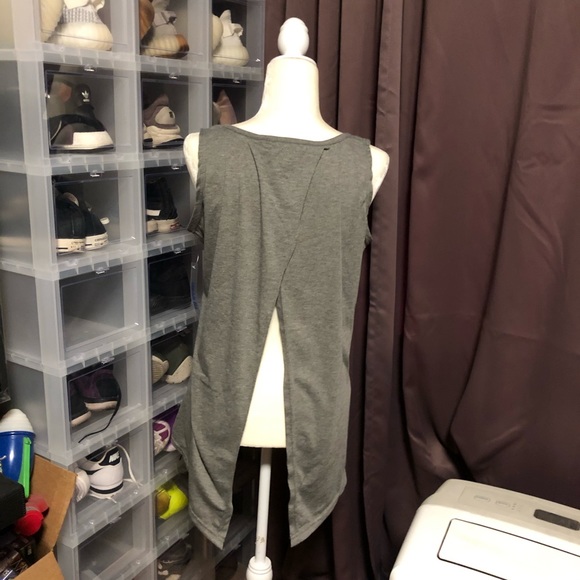 Exercise Top - Picture 2 of 3